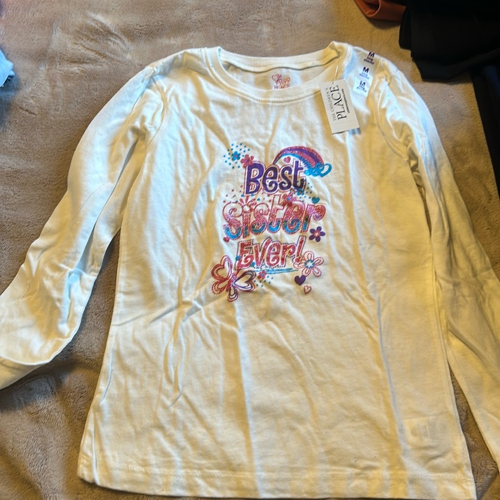 Such a cute girls shirt from childtens place brand neww with tag